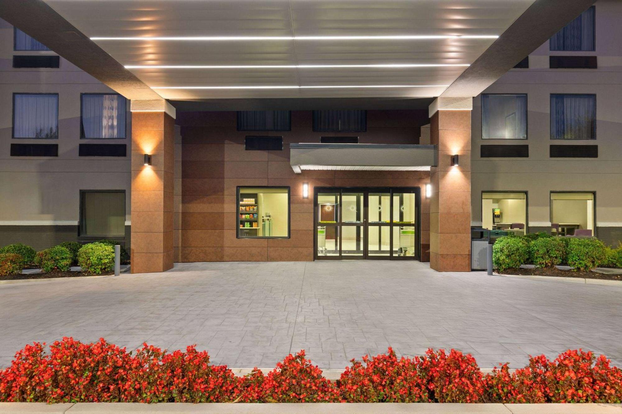 La Quinta By Wyndham Snellville - Stone Mountain Exteriör bild